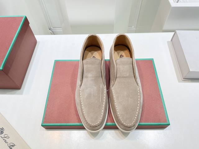 Loro Piana 帆船鞋 Open Walk深口鞋，高帮 意大利顶级羊绒品牌，不懈追求优质，珍稀原材料，对于优质品质的矢志不渝追求已令它成为行业的标杆，羊绒